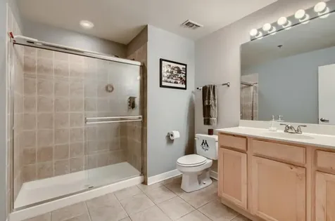 1 South Leavitt Street Chicago IL 60612