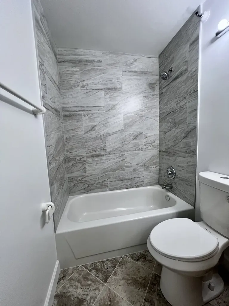 3660 North Lake Shore Drive W Chicago IL 60613