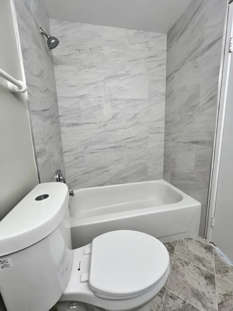 3660 North Lake Shore Drive W Chicago IL 60613