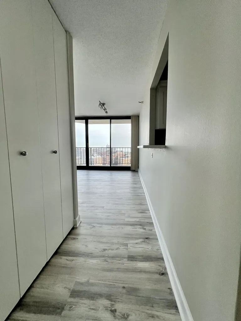 3660 North Lake Shore Drive W Chicago IL 60613