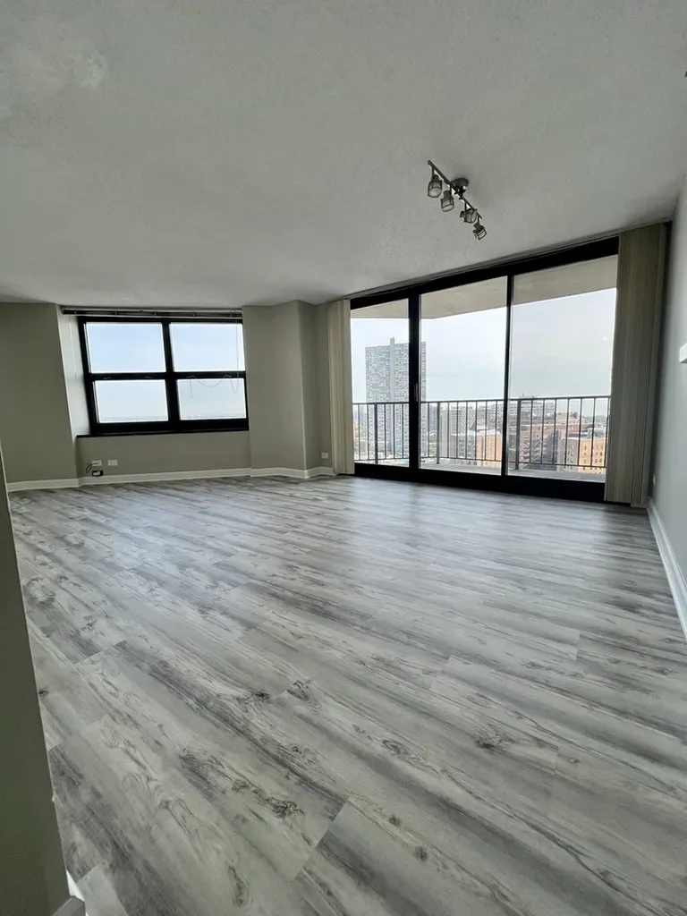 3660 North Lake Shore Drive W Chicago IL 60613