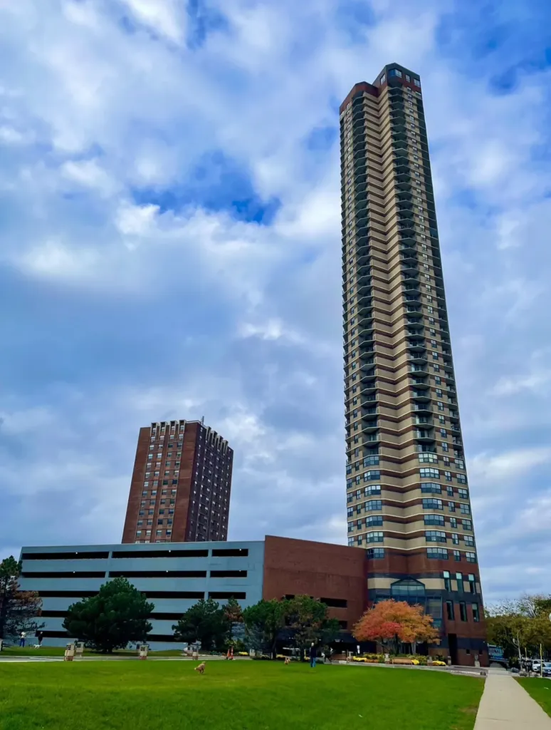 3660 North Lake Shore Drive W Chicago IL 60613