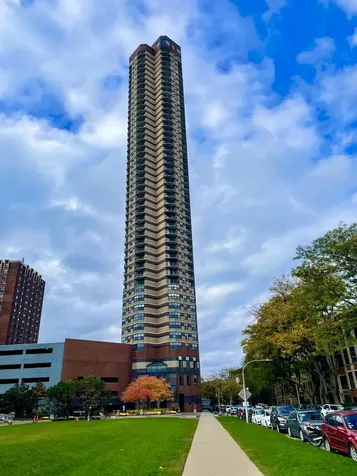 3660 North Lake Shore Drive W Chicago IL 60613