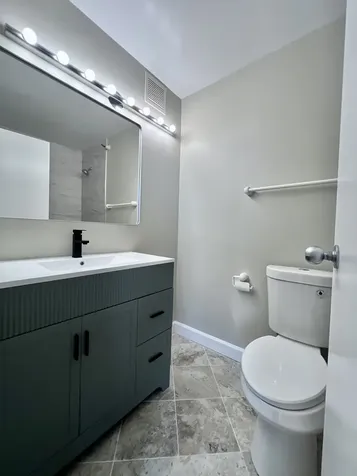 3660 North Lake Shore Drive W Chicago IL 60613