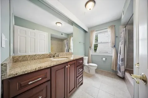 132 Wagon Wheel Lane Barrington IL 60010