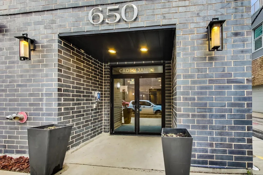 650 North Morgan Street Chicago IL 60642