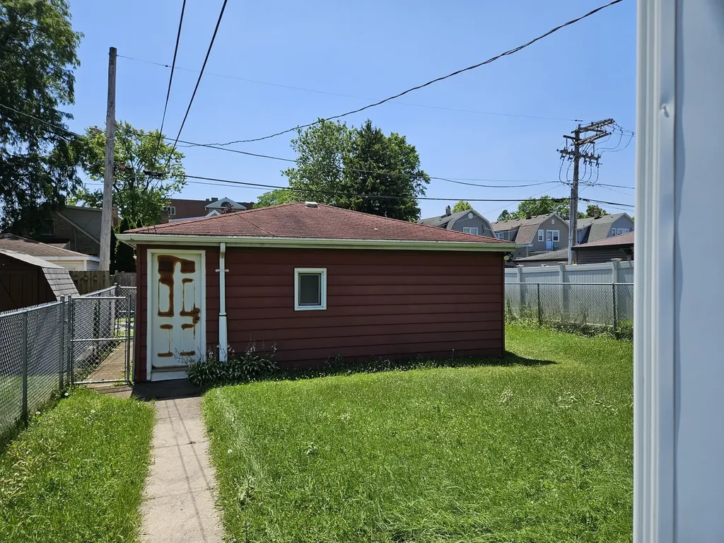 7205 West Ibsen Street Chicago IL 60631
