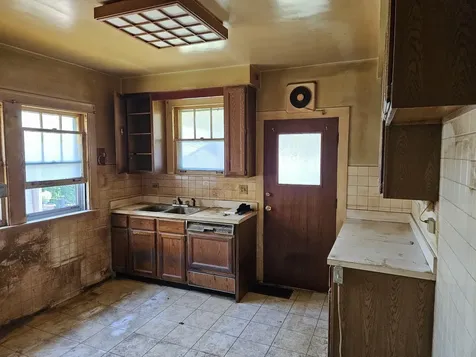 7205 West Ibsen Street Chicago IL 60631