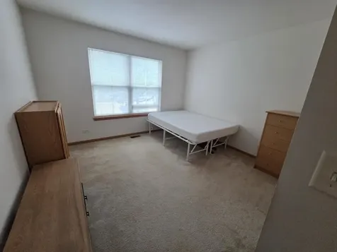542 Peregrine Parkway Bartlett IL 60103