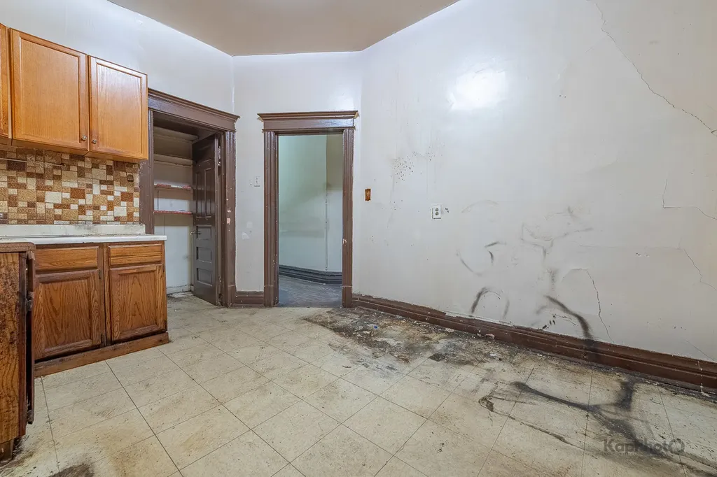 1512 South Sawyer Avenue Chicago IL 60623