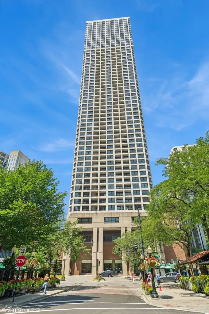 1030 North State Street Chicago IL 60610