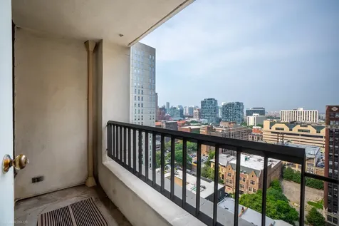 1030 North State Street Chicago IL 60610