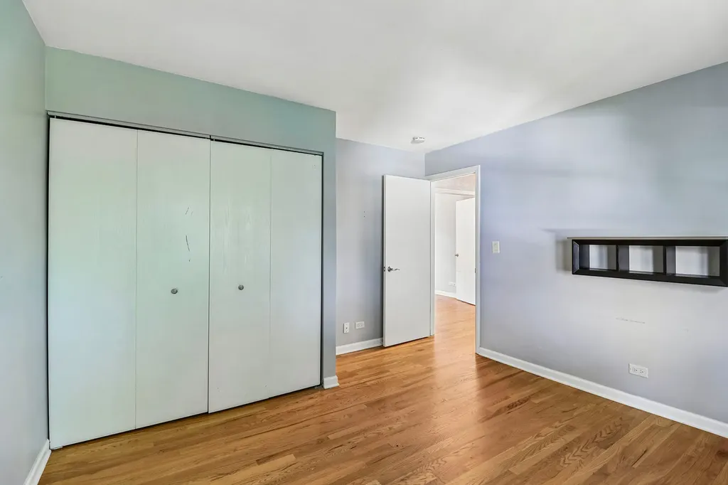 702 Buffalo Circle Carol Stream IL 60188