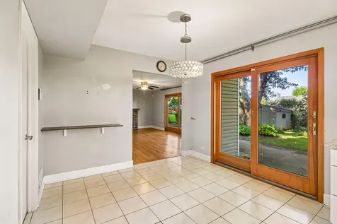 702 Buffalo Circle Carol Stream IL 60188