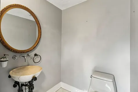 702 Buffalo Circle Carol Stream IL 60188