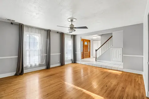 702 Buffalo Circle Carol Stream IL 60188