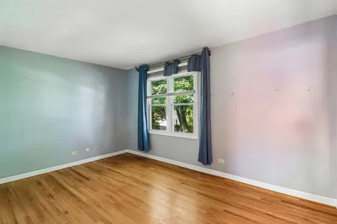 702 Buffalo Circle Carol Stream IL 60188