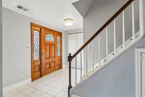 702 Buffalo Circle Carol Stream IL 60188