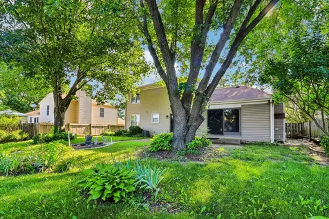 702 Buffalo Circle Carol Stream IL 60188