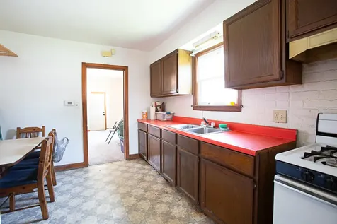 618 Maple Street Bloomington IL 61701