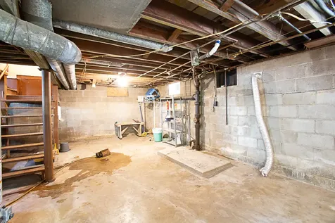 618 Maple Street Bloomington IL 61701