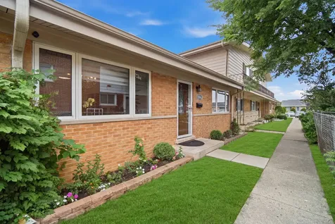 7006 West Carol Avenue Niles IL 60714