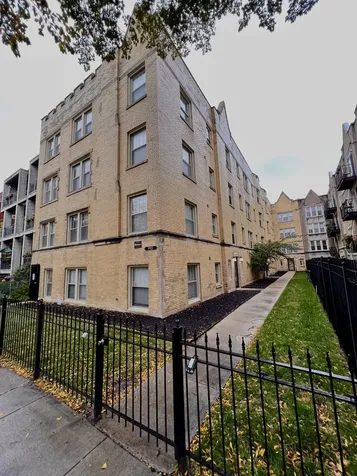4843 North Ashland Avenue Chicago IL 60640
