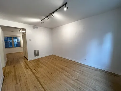 4843 North Ashland Avenue Chicago IL 60640