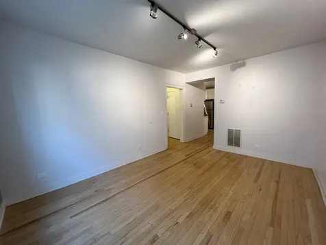 4843 North Ashland Avenue Chicago IL 60640