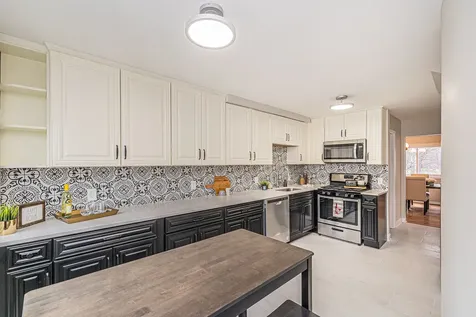 432 Skokie Boulevard Wilmette IL 60091
