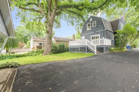 4142 Wolf Road Western Springs IL 60558