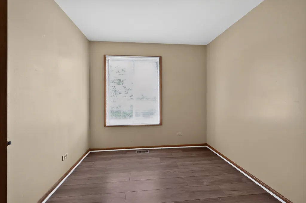 1371 Andover Drive Aurora IL 60504