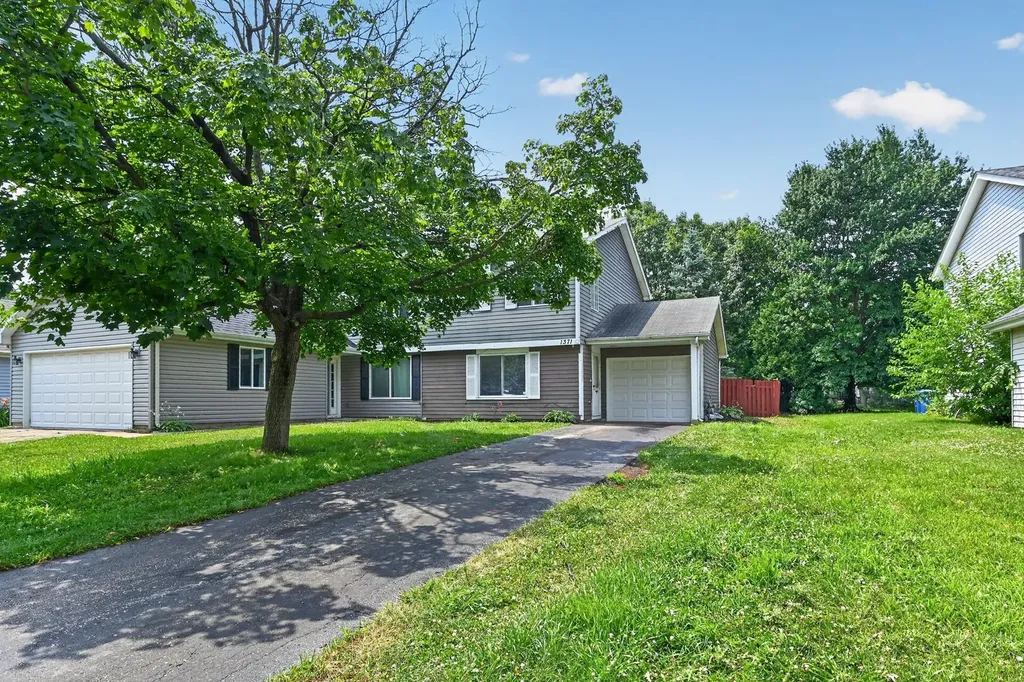 1371 Andover Drive Aurora IL 60504