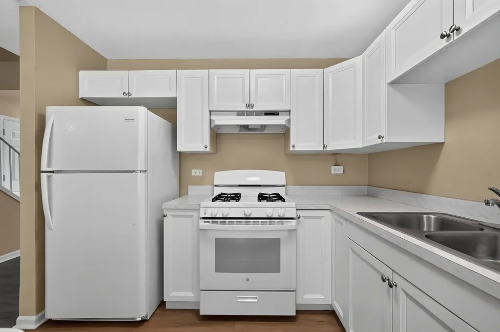 1371 Andover Drive Aurora IL 60504