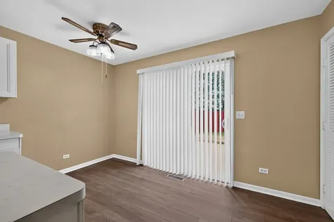 1371 Andover Drive Aurora IL 60504