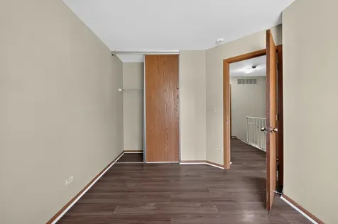 1371 Andover Drive Aurora IL 60504