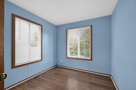 1371 Andover Drive Aurora IL 60504