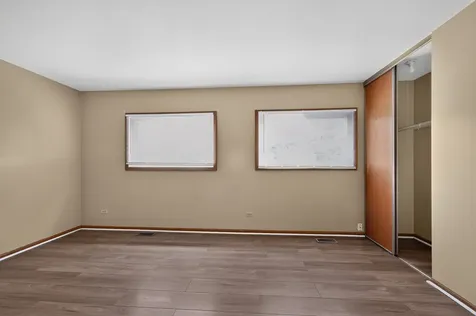 1371 Andover Drive Aurora IL 60504