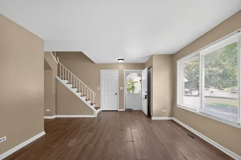 1371 Andover Drive Aurora IL 60504