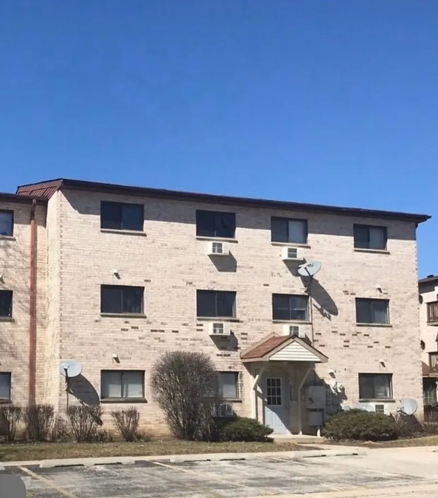 425 East Osage Lane Palatine IL 60074