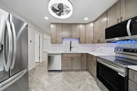 6645 172ND Street Tinley Park IL 60477