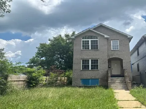 11031 South Mackinaw Avenue Chicago IL 60617