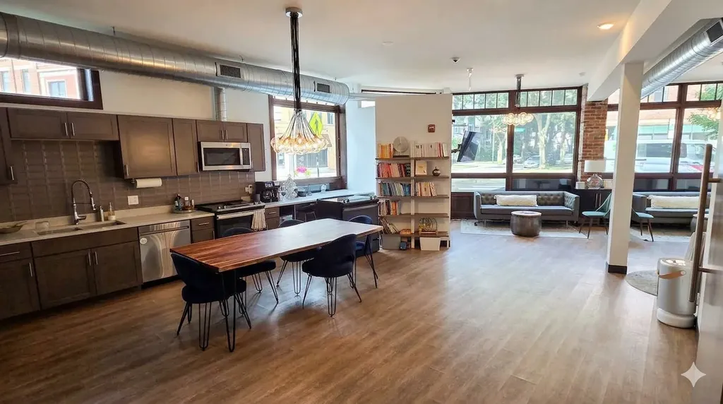 3832 North Lincoln Avenue Chicago IL 60613