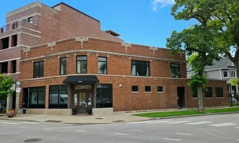 3832 North Lincoln Avenue Chicago IL 60613