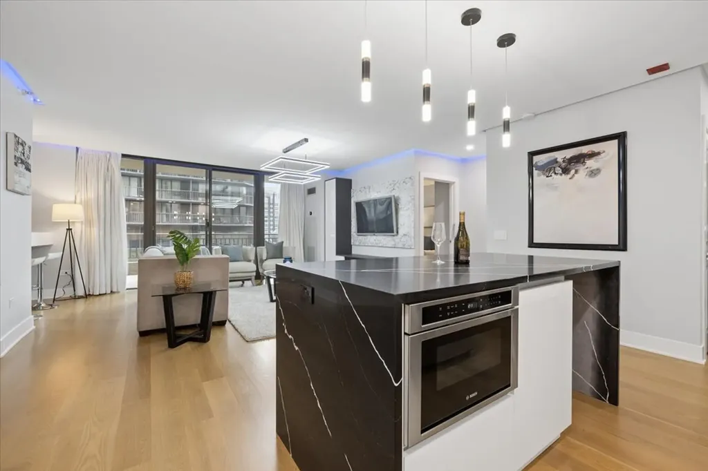630 North State Street Chicago IL 60654