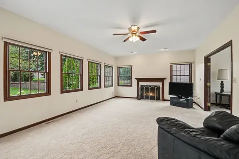 1207 David A Barry Drive Shorewood IL 60404