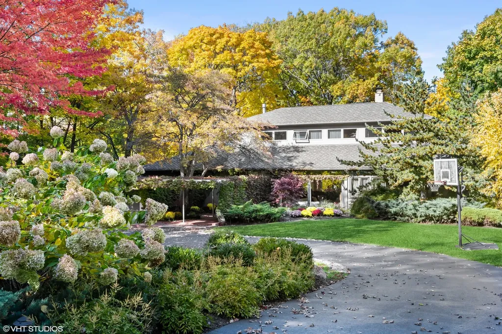 235 Moraine Road Highland Park IL 60035