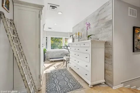 235 Moraine Road Highland Park IL 60035