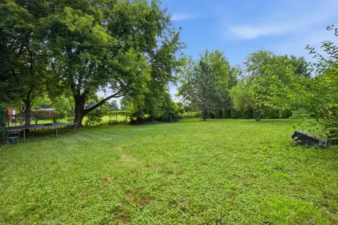 105 Harvest Moon Trail Capron IL 61012