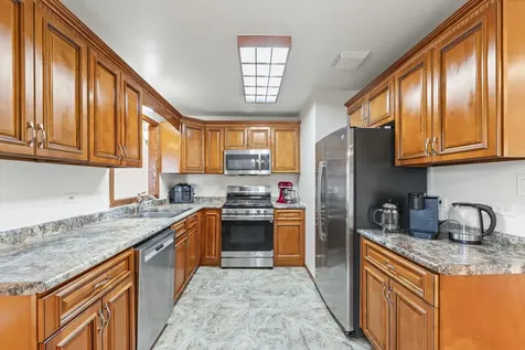 6940 Olympic Drive Bridgeview IL 60455